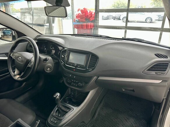 2017 Lada (ВАЗ) Vesta I, белый - вид 8