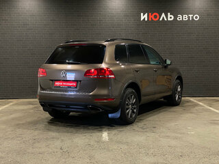 2011 Volkswagen Touareg II, коричневый, 1950000 рублей, вид 5