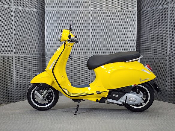 2023 Vespa Primavera, жёлтый, 419000 рублей - вид 4