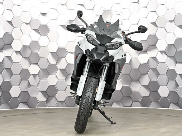 2025 Ducati Multistrada V4, белый, 2829000 рублей - вид 4