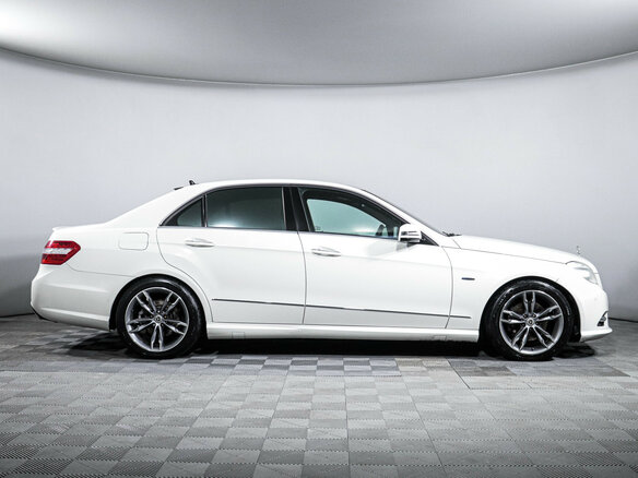 2012 Mercedes-Benz E-Класс 300 IV (W212, S212, C207), белый, 1749000 рублей - вид 3