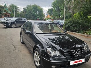 2001 Mercedes-Benz C-Класс 200 II (W203), чёрный, 620000 рублей, вид 3