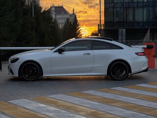2021 Mercedes-Benz E-Класс 200 V (W213, S213, C238) Рестайлинг, белый, 4298000 рублей, вид 4