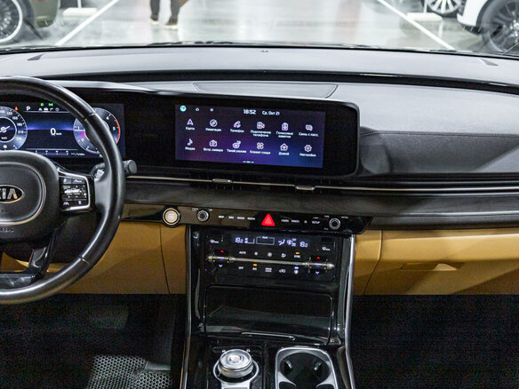2020 Kia Carnival IV, чёрный, 3890700 рублей - вид 27