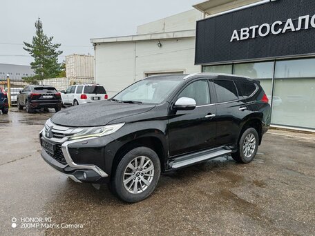 Mitsubishi Pajero Sport III