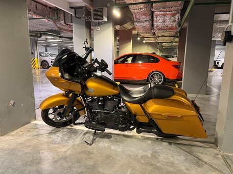2023 Harley-Davidson Road Glide Special, золотистый, 2850000 рублей, вид 4