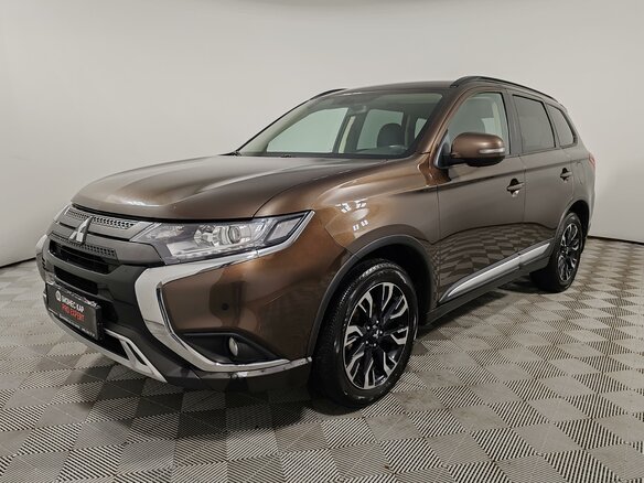 2021 Mitsubishi Outlander III Рестайлинг 3, коричневый, 2249000 рублей
