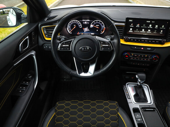 2020 Kia XCeed I, белый, 2299777 рублей - вид 11