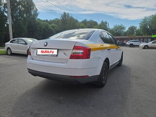 2017 Skoda Octavia III (A7) Рестайлинг, белый, 670000 рублей, вид 4