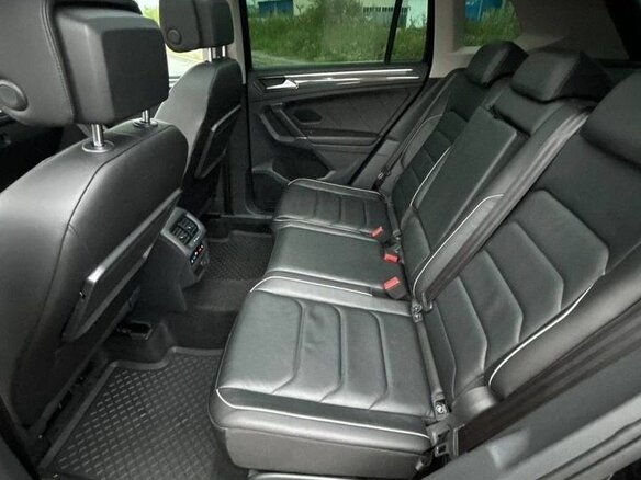 2017 Volkswagen Tiguan II, чёрный, 3440000 рублей - вид 27