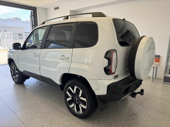 2026 Lada (ВАЗ) Niva Travel I Рестайлинг, белый, 1789000 рублей - вид 3