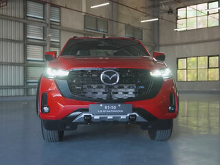 2026 Mazda BT-50 III Рестайлинг, красный, 5993228 рублей, вид 2