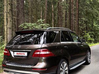 2015 Mercedes-Benz M-Класс 300 III (W166), коричневый, 2500000 рублей, вид 4