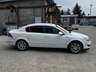 2011 Opel Astra H Рестайлинг, белый, 500000 рублей, вид 2