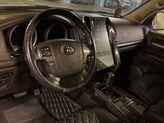 2008 Toyota Land Cruiser 200 Series, серебристый, 2800000 рублей, вид 4