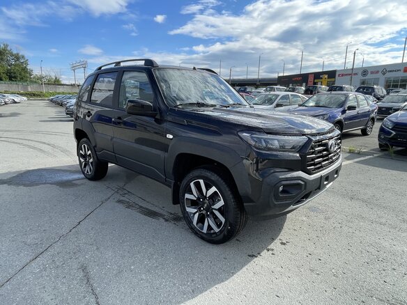 2026 Lada (ВАЗ) Niva Travel I Рестайлинг, чёрный, 1814000 рублей - вид 1