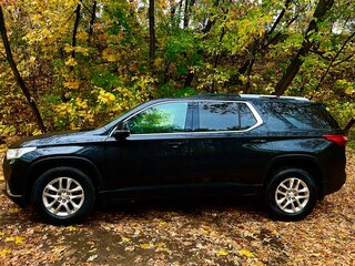 2018 Chevrolet Traverse II, чёрный, 2450000 рублей, вид 4