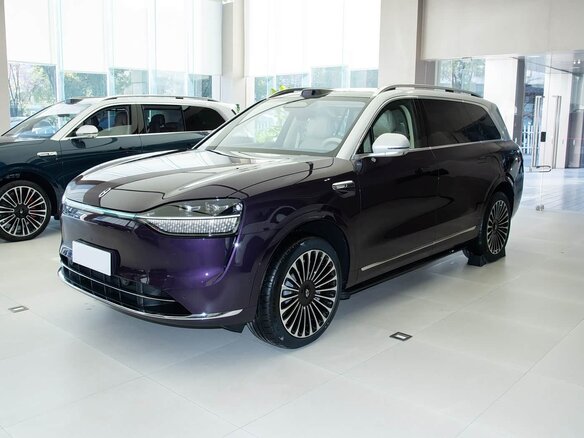 2026 Aito M9 75.4 kWh II, фиолетовый, 10850000 рублей