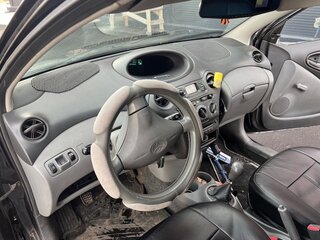 2000 Toyota Yaris I, чёрный, 250000 рублей, вид 4