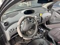 2000 Toyota Yaris I, чёрный - вид 3