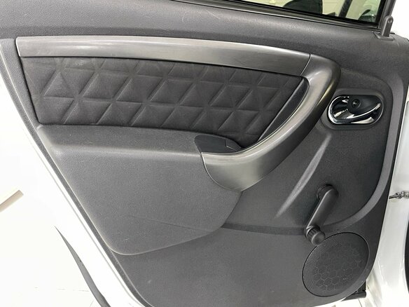 2016 Renault Duster I Рестайлинг, белый, 1030000 рублей - вид 18