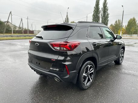 2023 Chevrolet TrailBlazer III, чёрный, 1990000 рублей, вид 4