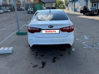 2014 Kia Rio III, белый, 350000 рублей, вид 3