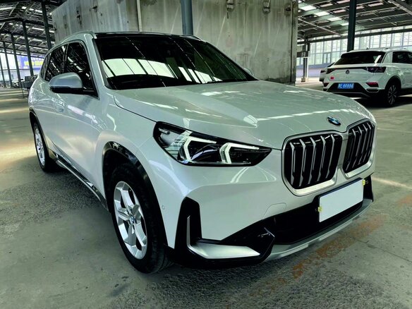 2023 BMW X1 Long 20Li sDrive III (U11/U12), белый, 3680000 рублей - вид 2