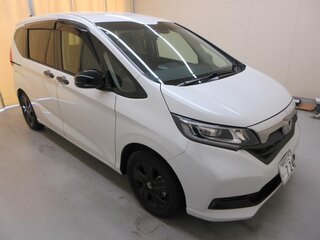 2023 Honda Freed II Рестайлинг, белый, 1200000 рублей, вид 5