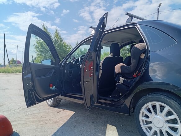 2014 Lada (ВАЗ) Granta I, чёрный, 450000 рублей - вид 11