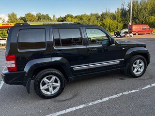 2010 Jeep Cherokee IV (KK), чёрный, 1700000 рублей, вид 5