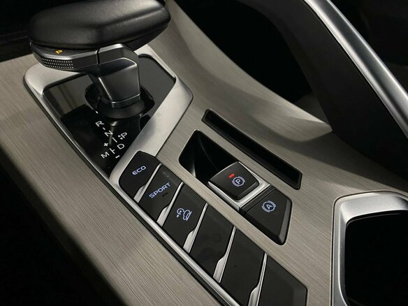 2023 Geely Coolray I, серый, 1787000 рублей - вид 13