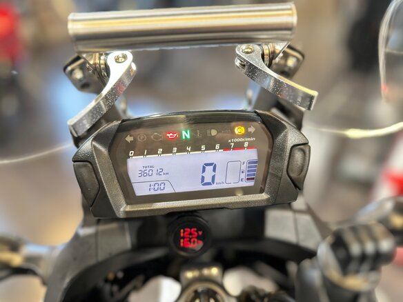 2014 Honda NC 750X, белый, 600000 рублей - вид 12