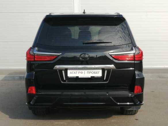 2017 Lexus LX 570 III Рестайлинг 2, чёрный, 7400000 рублей - вид 5