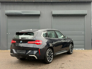 2025 BMW X3 Long 30L xDrive IV (G45/G48), чёрный, 6590000 рублей, вид 4