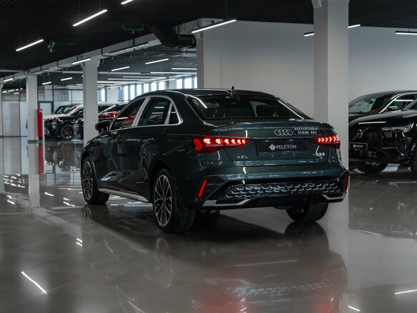 2026 Audi A3L 35 TFSI IV (8Y) Рестайлинг, зелёный, 4115000 рублей - вид 4