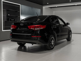 2016 Kia Rio III Рестайлинг, чёрный, 1090000 рублей, вид 5