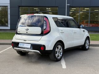 2017 Kia Soul II Рестайлинг, белый, 1710000 рублей, вид 5