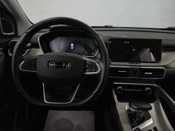 2023 Geely Coolray I, серый, 1765000 рублей - вид 11