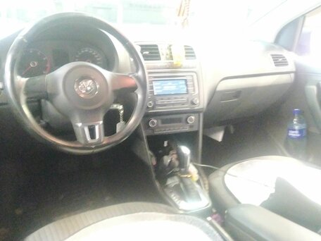 2015 Volkswagen Polo V, белый, 790000 рублей, вид 5