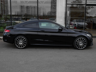 2017 Mercedes-Benz C-Класс 200 IV (W205), чёрный, 3398000 рублей, вид 4