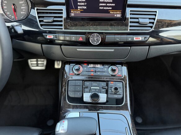 2014 Audi A8 III (D4) Рестайлинг, белый, 2149999 рублей - вид 32
