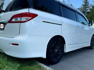 2013 Nissan Quest IV, белый, 2150000 рублей, вид 2