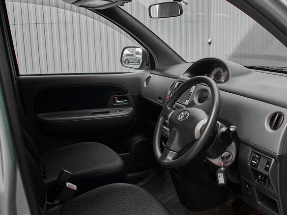2012 Toyota Sienta I Рестайлинг 2, зелёный, 900000 рублей - вид 10
