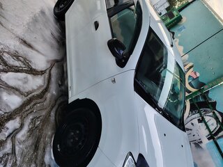 2020 Renault Logan II Рестайлинг, белый, 750000 рублей, вид 3