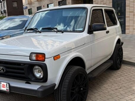 2023 Lada (ВАЗ) Niva Legend Euro-2 I, белый, 850000 рублей, вид 2
