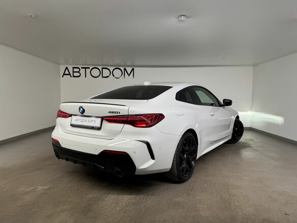 2025 BMW 4 серии 420i G22, G23, G26 Рестайлинг, белый - вид 4