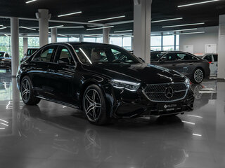 2026 Mercedes-Benz E-Класс 300 VI (W214, S214), чёрный, 9000000 рублей, вид 2
