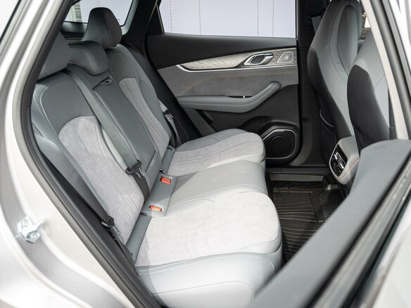 2026 Geely Galaxy M7, серый - вид 6