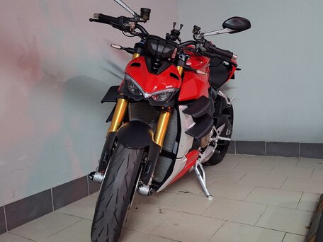 2021 Ducati Streetfighter V4, красный, 2250000 рублей, вид 1